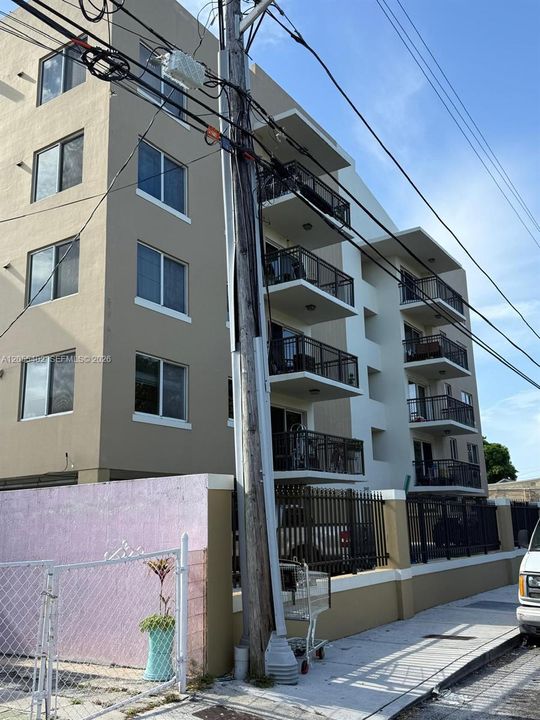 For Rent: $2,100 (2 beds, 2 baths, 0 Square Feet)