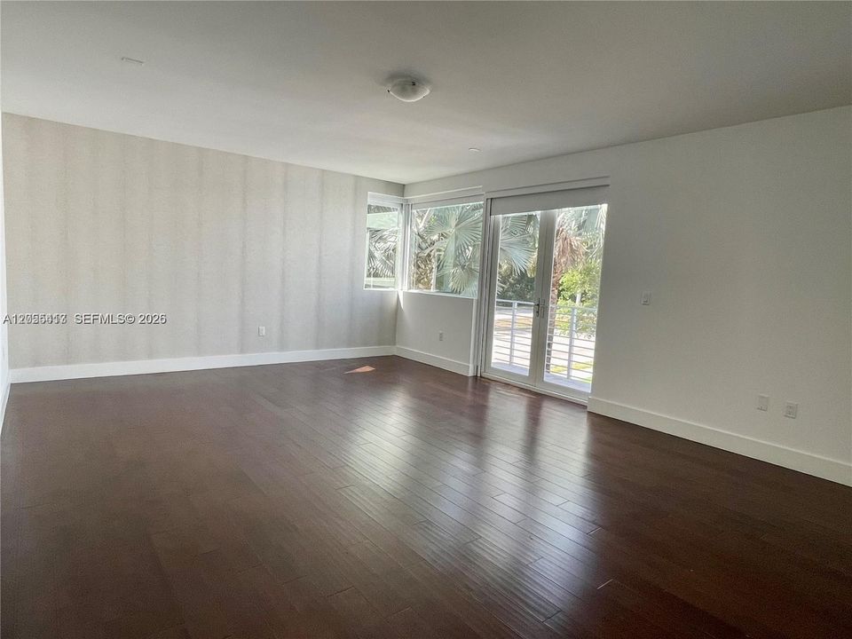 For Rent: $10,500 (6 beds, 7 baths, 4874 Square Feet)