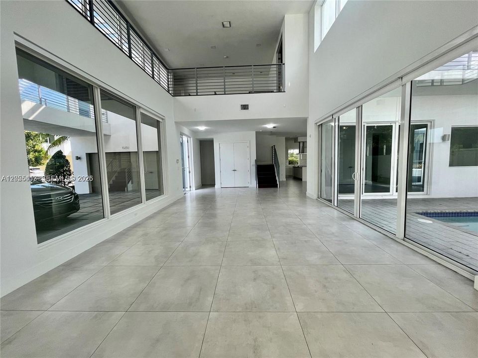 For Rent: $10,500 (6 beds, 7 baths, 4874 Square Feet)