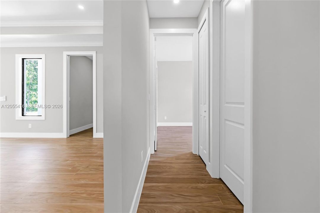 En Venta: $329,000 (4 camas, 2 baños, 0 Pies cuadrados)