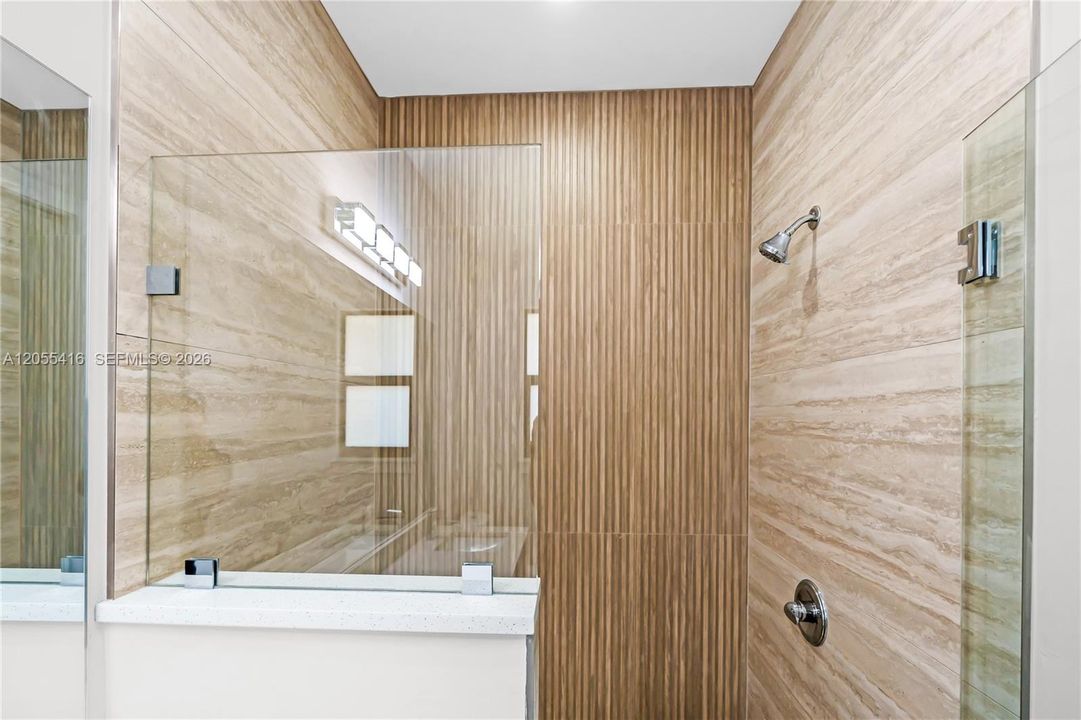 En Venta: $329,000 (4 camas, 2 baños, 0 Pies cuadrados)