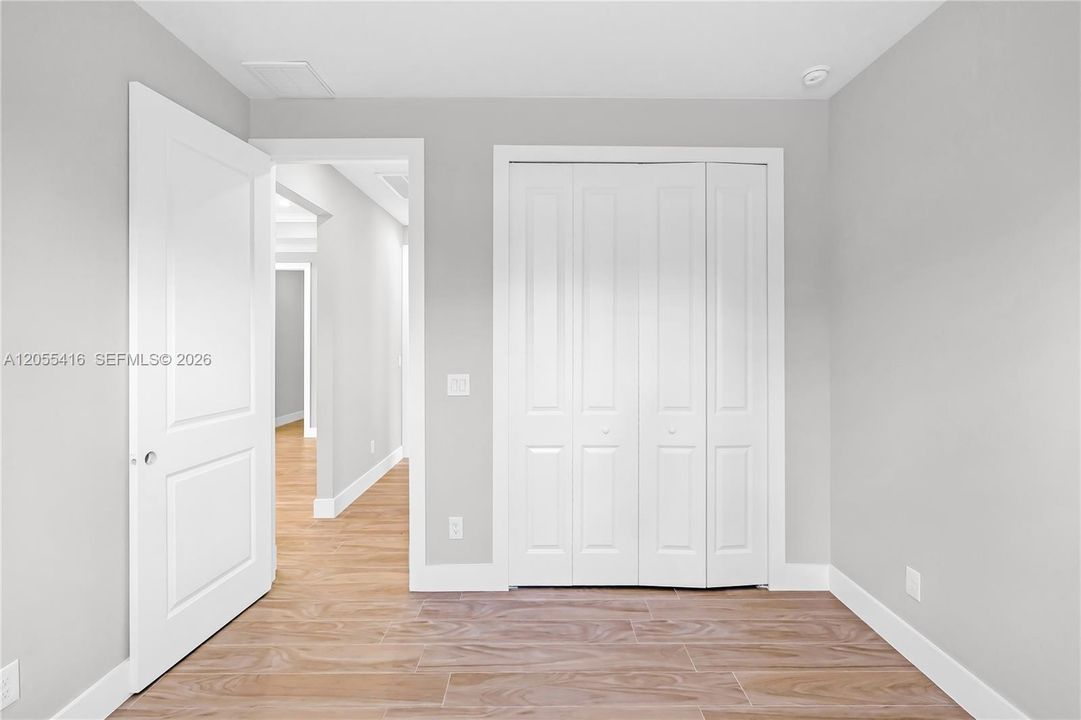 En Venta: $329,000 (4 camas, 2 baños, 0 Pies cuadrados)
