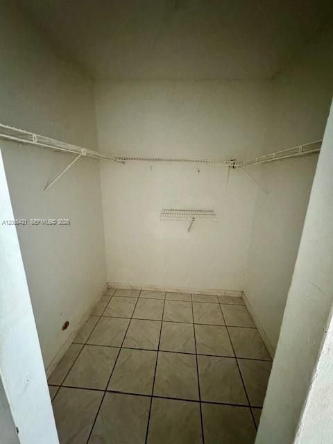 В аренду: $1,400 (1 спален, 1 ванн, 800 Квадратных фут)