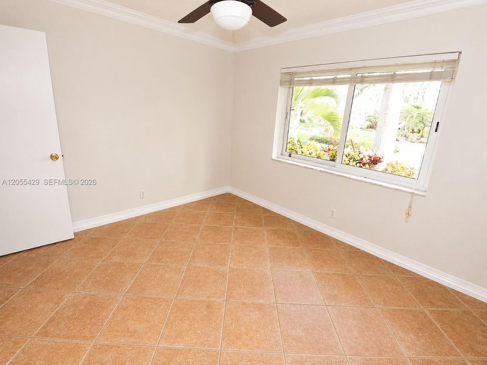 Activo con contrato: $3,500 (2 camas, 2 baños, 1578 Pies cuadrados)
