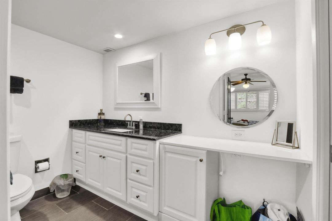 3000 NE 48th Ct-31