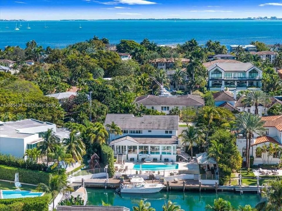 En Venta: $11,250,000 (5 camas, 5 baños, 6606 Pies cuadrados)