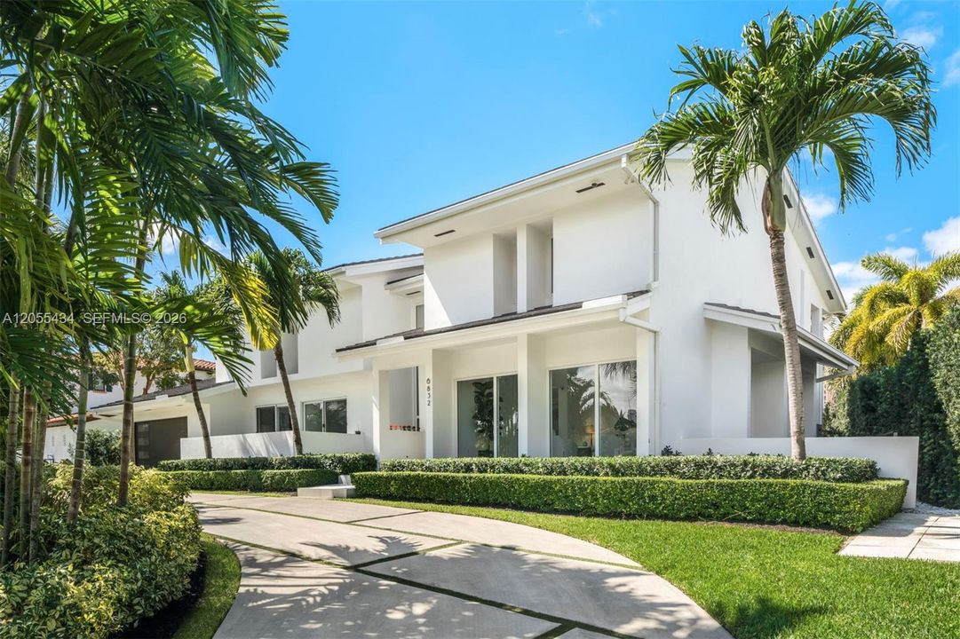 En Venta: $11,250,000 (5 camas, 5 baños, 6606 Pies cuadrados)