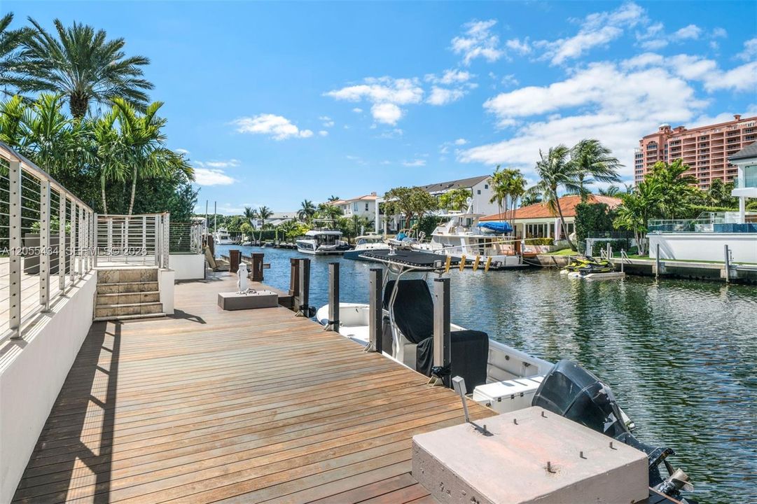 En Venta: $11,250,000 (5 camas, 5 baños, 6606 Pies cuadrados)