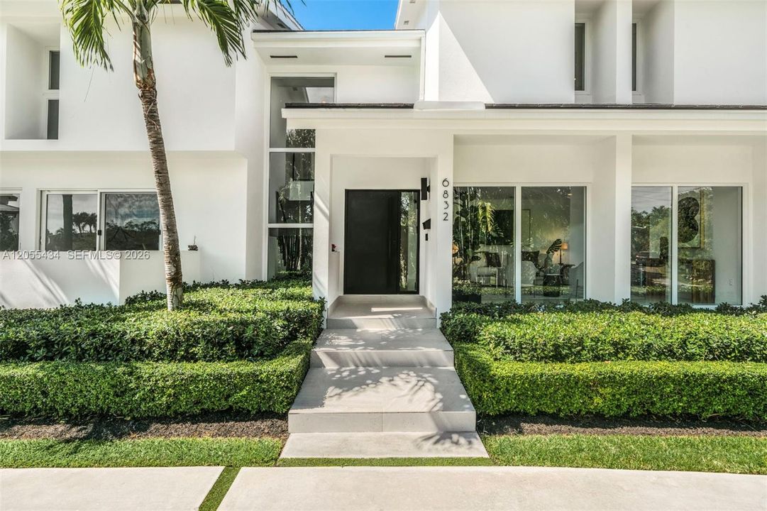 En Venta: $11,250,000 (5 camas, 5 baños, 6606 Pies cuadrados)