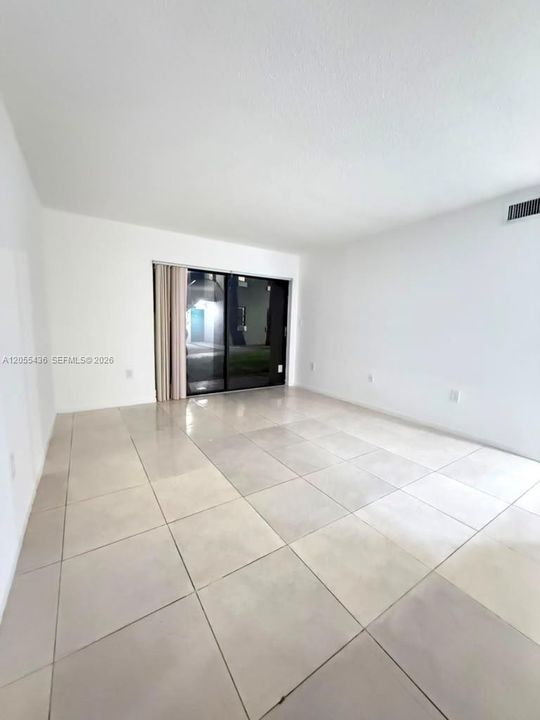 En Renta: $2,100 (2 camas, 2 baños, 883 Pies cuadrados)