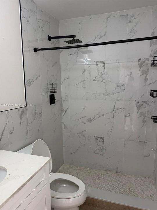 En Renta: $1,800 (1 camas, 1 baños, 4001 Pies cuadrados)