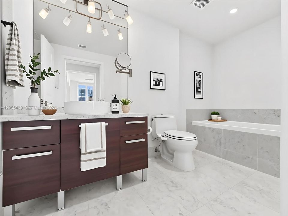 For Rent: $2,850 (1 beds, 1 baths, 806 Square Feet)