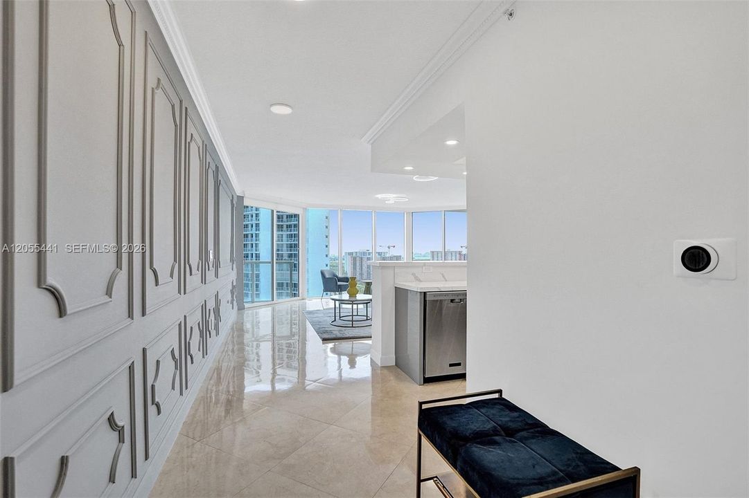 For Sale: $1,450,000 (2 beds, 2 baths, 1423 Square Feet)