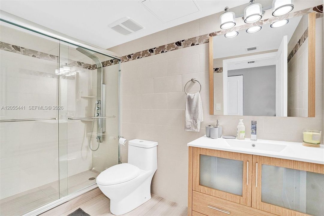For Sale: $1,450,000 (2 beds, 2 baths, 1423 Square Feet)