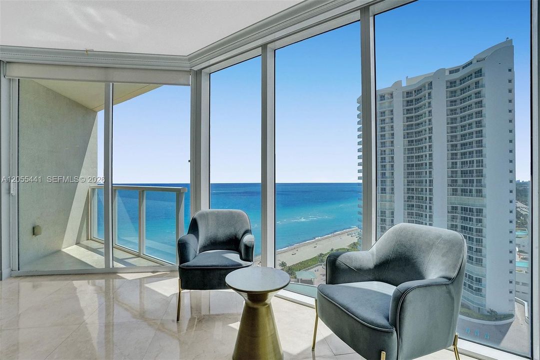 For Sale: $1,450,000 (2 beds, 2 baths, 1423 Square Feet)