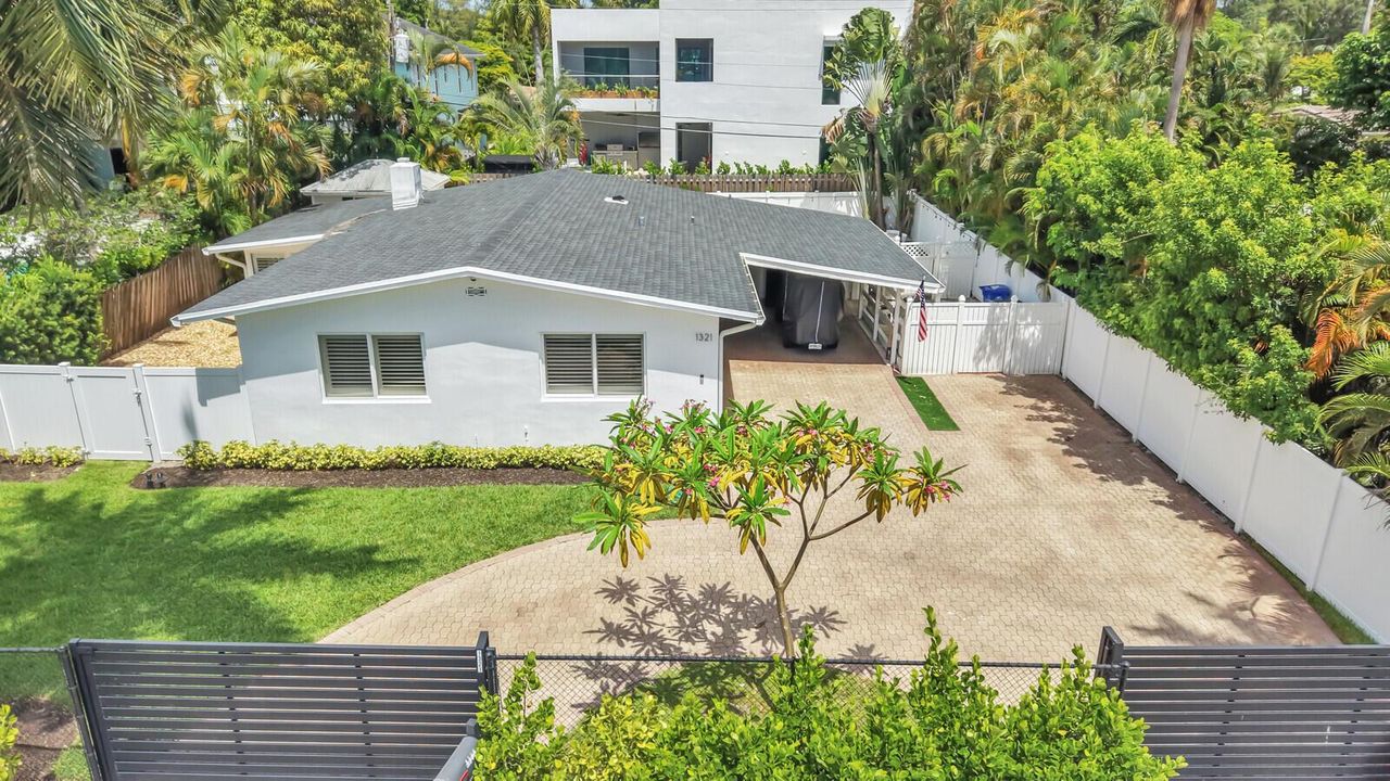 10_Aerial10_mls