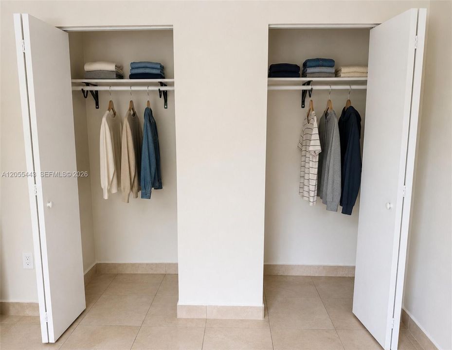 For Rent: $2,399 (2 beds, 1 baths, 1056 Square Feet)