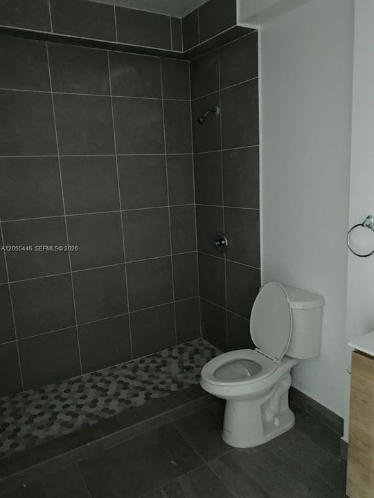 В аренду: $1,450 (1 спален, 1 ванн, 2515 Квадратных фут)