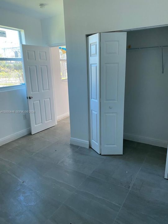 В аренду: $1,450 (1 спален, 1 ванн, 2515 Квадратных фут)