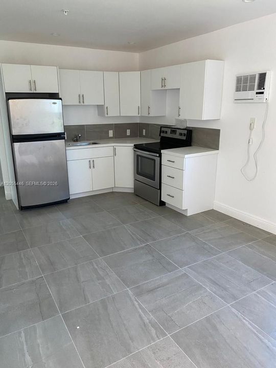 В аренду: $1,450 (1 спален, 1 ванн, 2515 Квадратных фут)