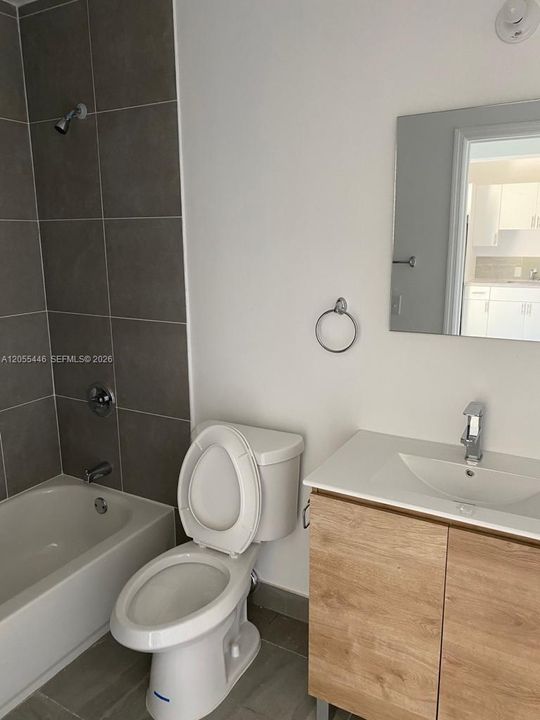 В аренду: $1,450 (1 спален, 1 ванн, 2515 Квадратных фут)