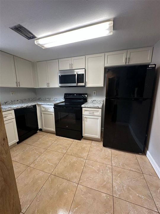 En Venta: $230,000 (2 camas, 1 baños, 1330 Pies cuadrados)