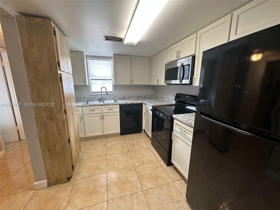 En Venta: $230,000 (2 camas, 1 baños, 1330 Pies cuadrados)