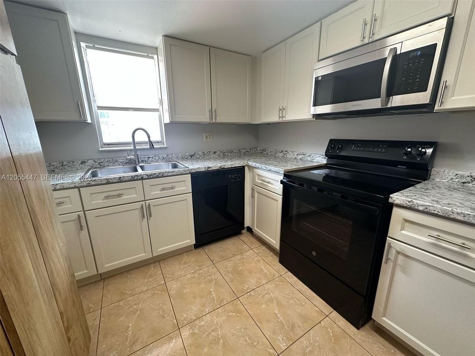 En Venta: $230,000 (2 camas, 1 baños, 1330 Pies cuadrados)