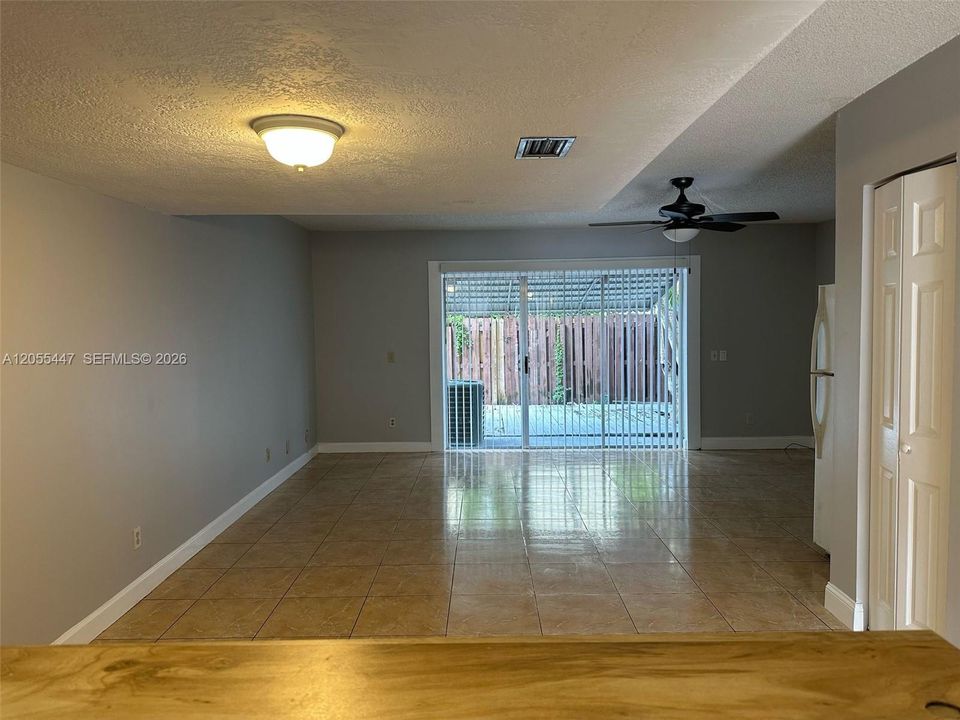 En Venta: $230,000 (2 camas, 1 baños, 1330 Pies cuadrados)