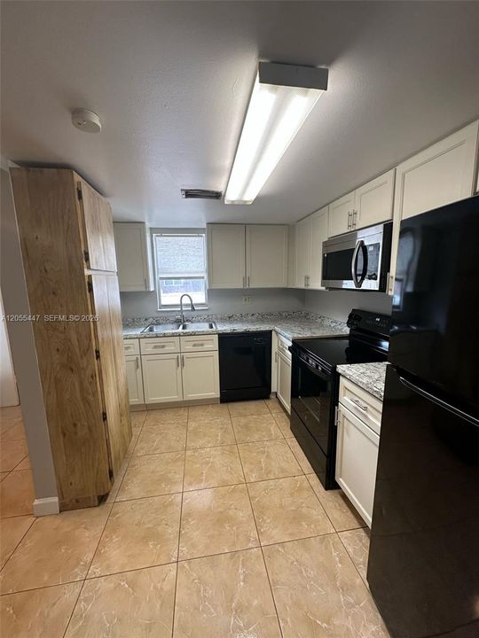 En Venta: $230,000 (2 camas, 1 baños, 1330 Pies cuadrados)