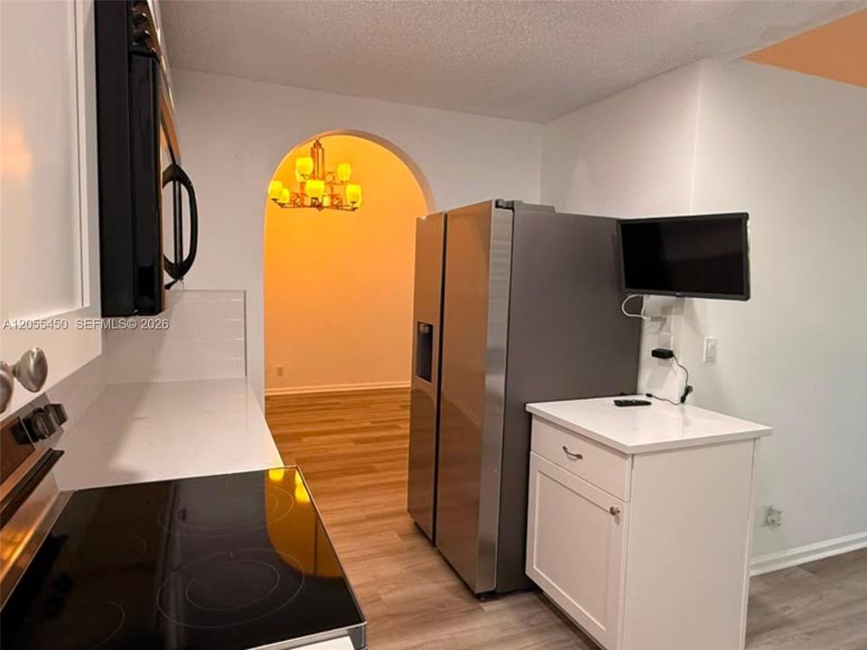 В аренду: $3,950 (4 спален, 2 ванн, 2006 Квадратных фут)