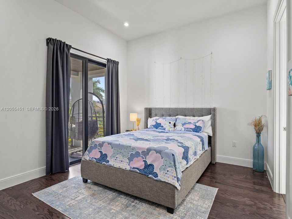 En Venta: $1,999,999 (4 camas, 4 baños, 3995 Pies cuadrados)