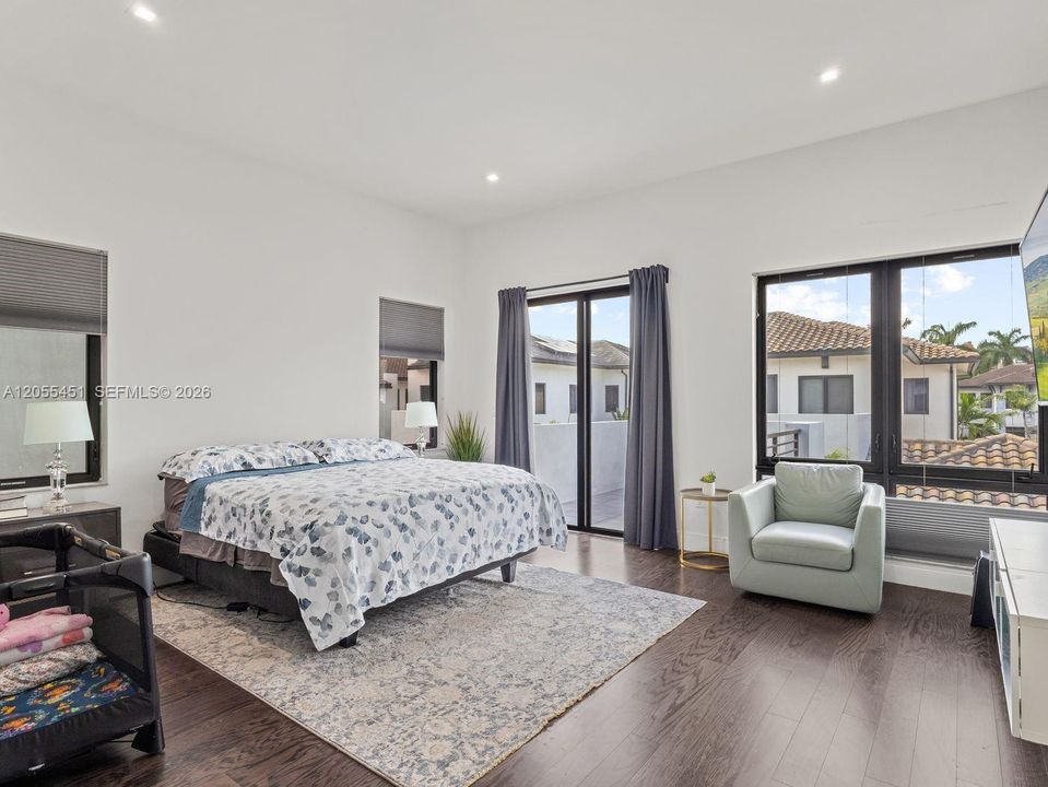En Venta: $1,999,999 (4 camas, 4 baños, 3995 Pies cuadrados)