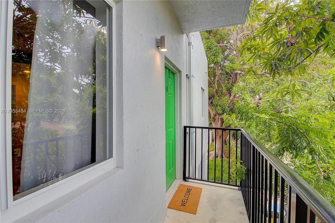 For Rent: $2,600 (2 beds, 2 baths, 3103 Square Feet)
