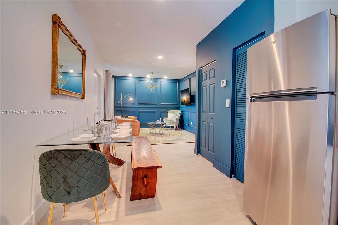 For Rent: $2,600 (2 beds, 2 baths, 3103 Square Feet)