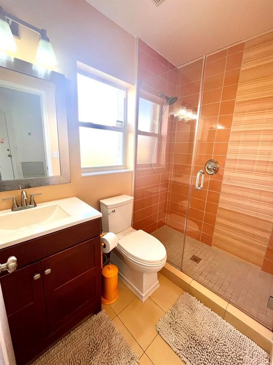 2nd Bathroom