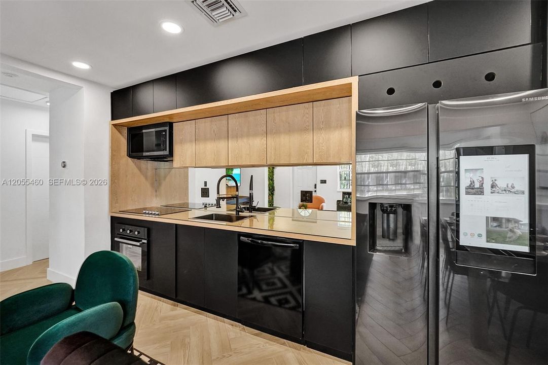 В аренду: $4,950 (4 спален, 3 ванн, 1260 Квадратных фут)