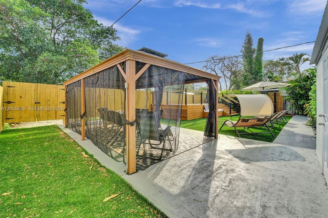 В аренду: $4,950 (4 спален, 3 ванн, 1260 Квадратных фут)