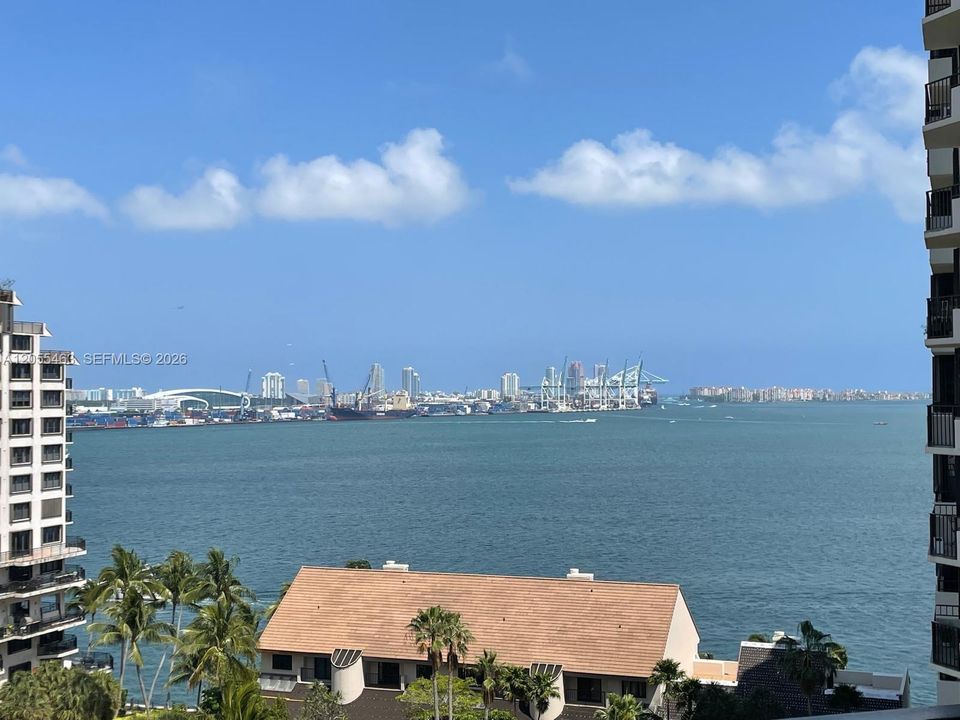 For Sale: $1,200,000 (3 beds, 3 baths, 1890 Square Feet)