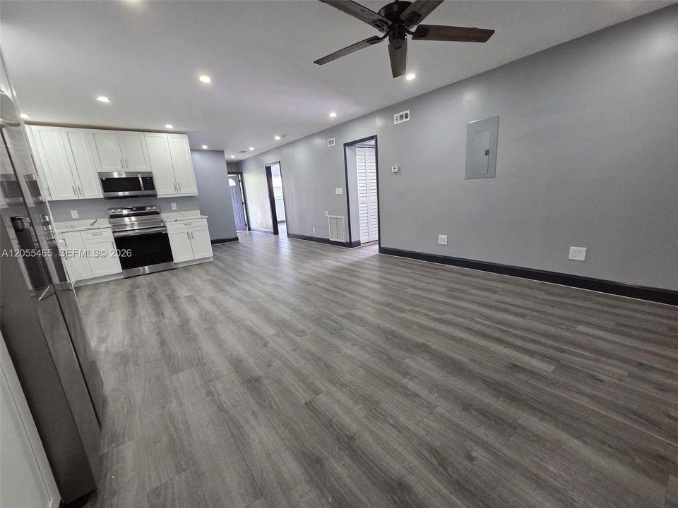 For Rent: $2,900 (3 beds, 2 baths, 0 Square Feet)