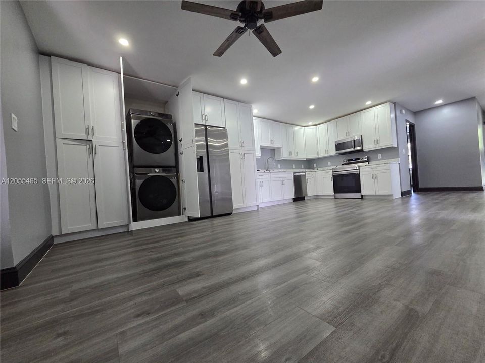 For Rent: $2,900 (3 beds, 2 baths, 0 Square Feet)