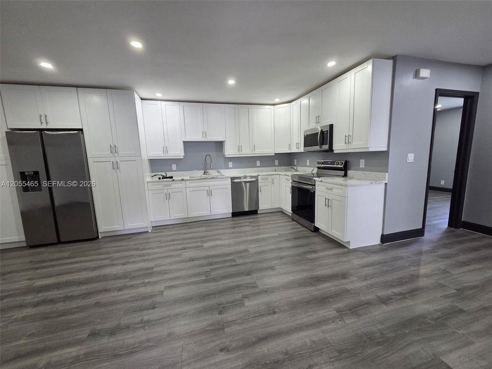 For Rent: $2,900 (3 beds, 2 baths, 0 Square Feet)