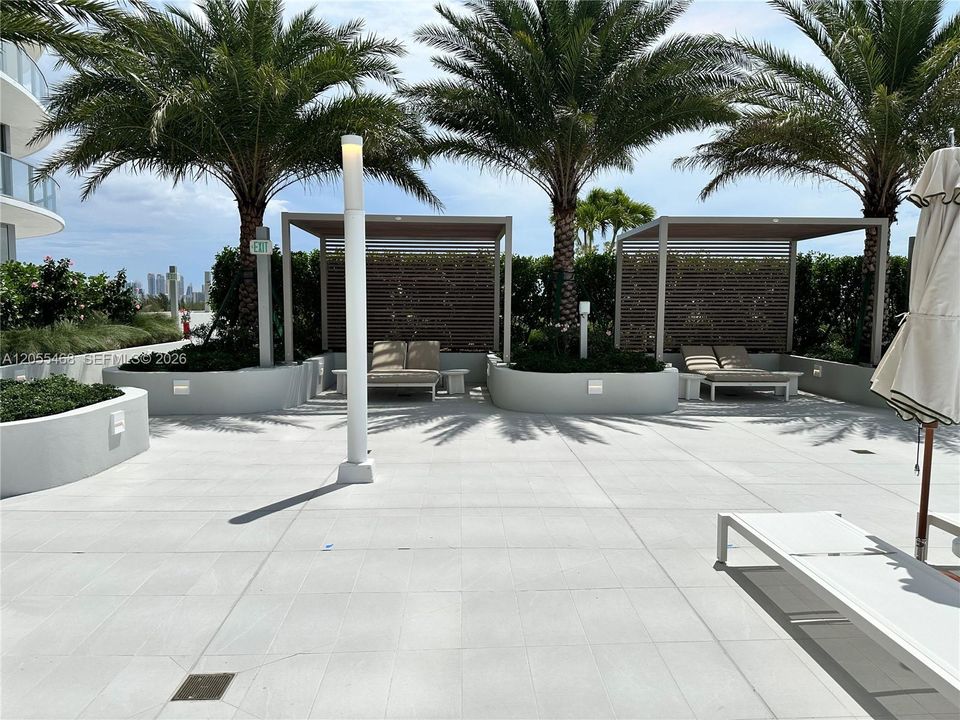 For Rent: $6,000 (1 beds, 2 baths, 0 Square Feet)