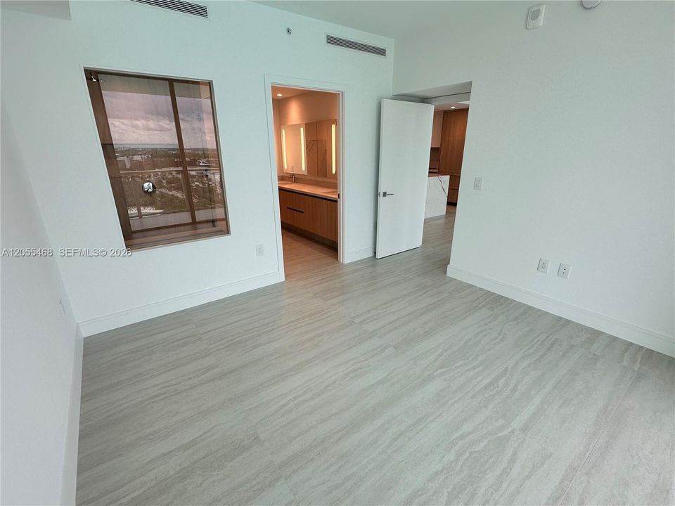 For Rent: $6,000 (1 beds, 2 baths, 0 Square Feet)