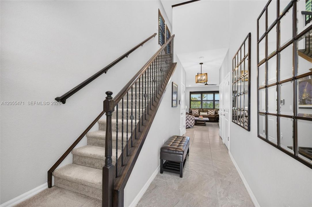 En Venta: $850,000 (3 camas, 2 baños, 1941 Pies cuadrados)