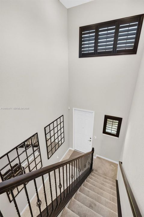 En Venta: $850,000 (3 camas, 2 baños, 1941 Pies cuadrados)