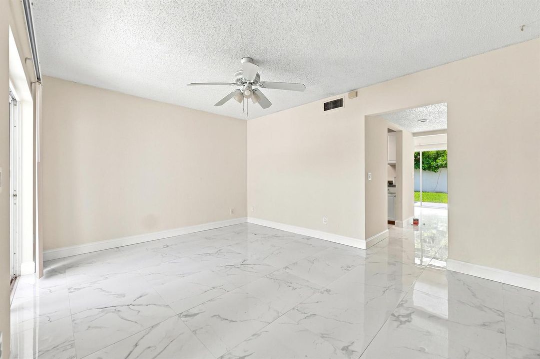 22_5120_elmhurst_rd_a_west_palm_beach_fl