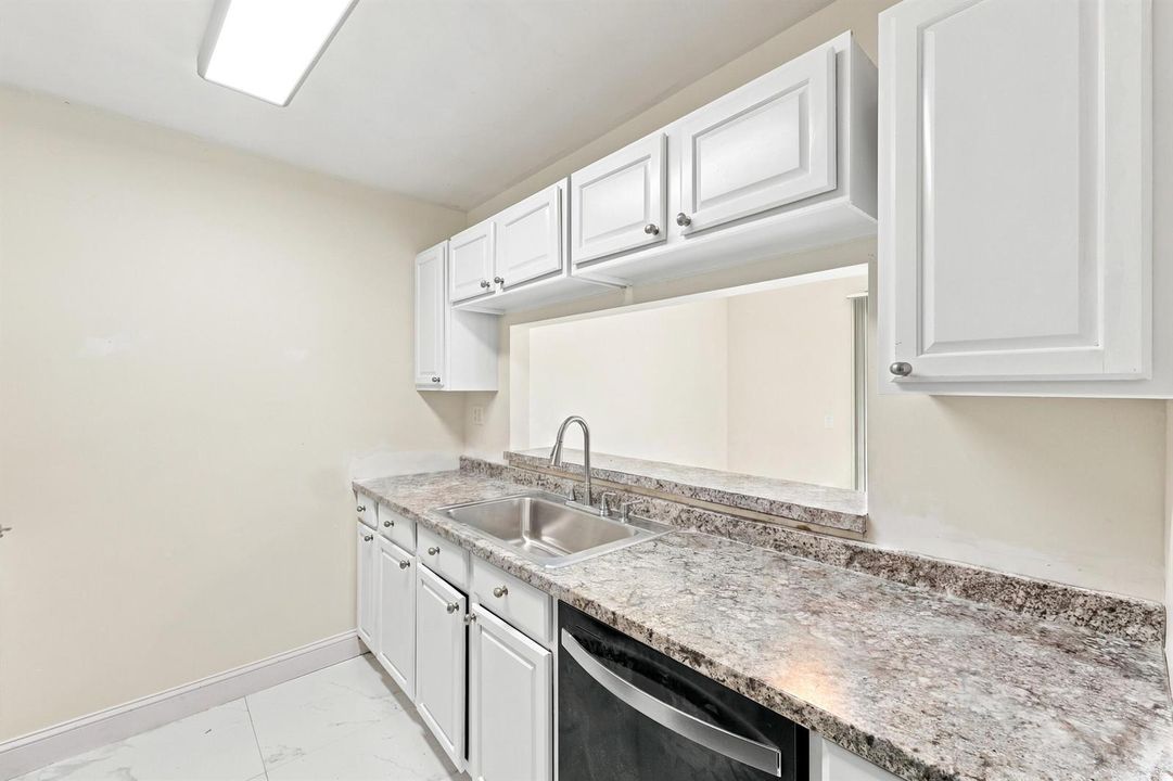 27_5120_elmhurst_rd_a_west_palm_beach_fl
