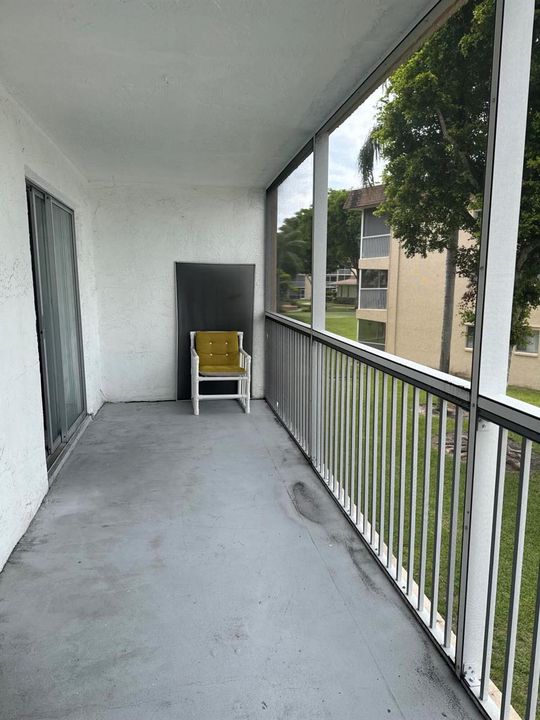 Screened in porch