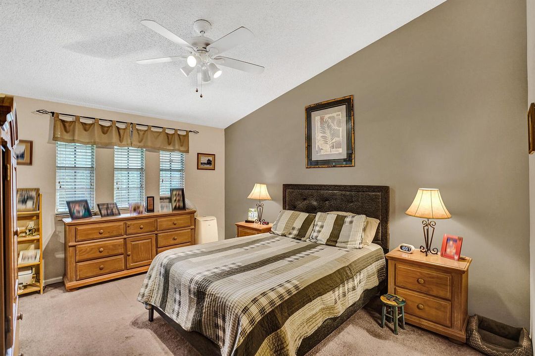 4941 Riverside Master Bdrm 2